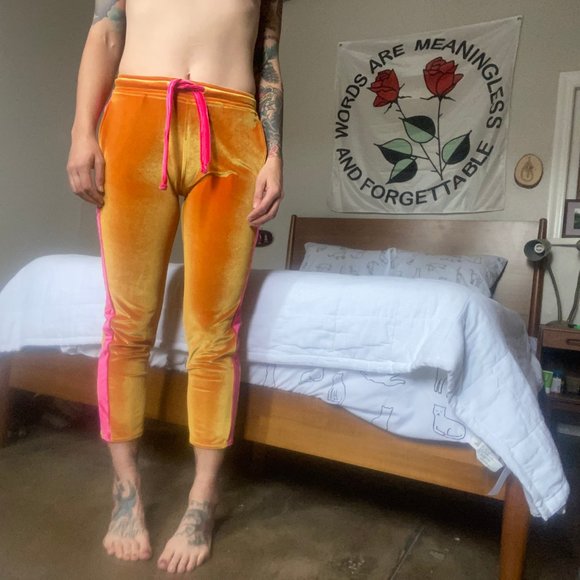 Solstice Intimates Outta Sight Velvet Track Pant - Picture 5 of 5